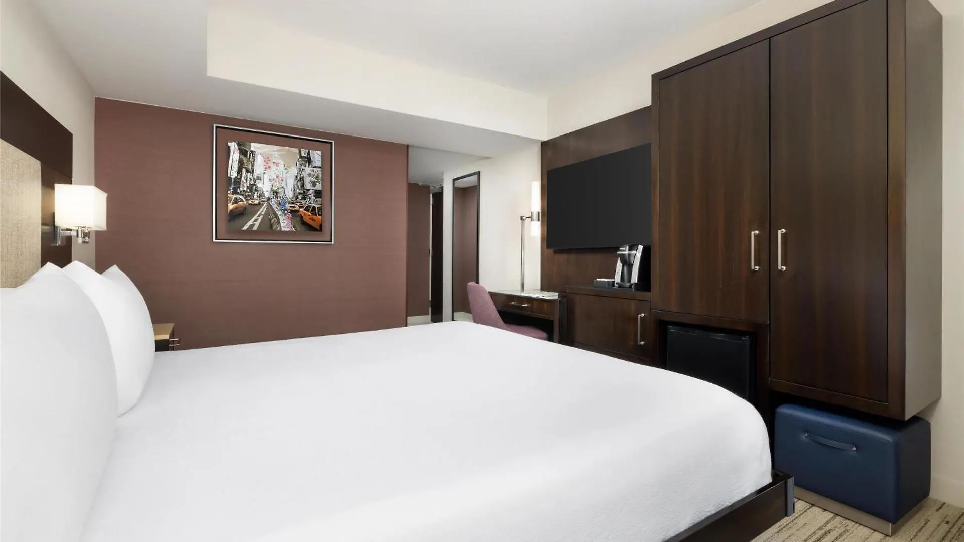 Hilton Garden Inn New York - Times Square Central 3*,
